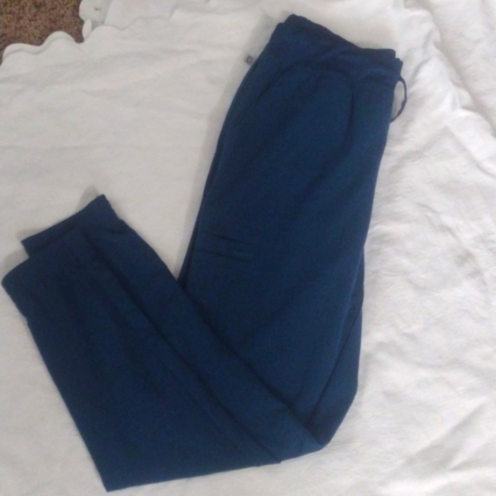 Jogger scrubs